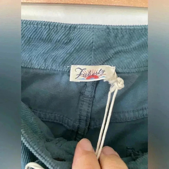 Faherty Blue Stretch Corduroy’s Julianne Pants size 30 - Picture 3 of 3